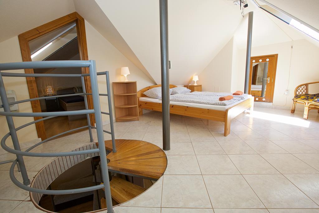 Hajdúszoboszló Zoli Apartmanok-Adri Koelcsey 32 מראה חיצוני תמונה